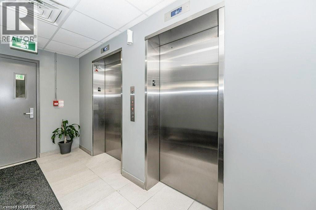 321 SPRUCE Street Unit# 312, Waterloo, Ontario, N2L0G4 — Photo 9