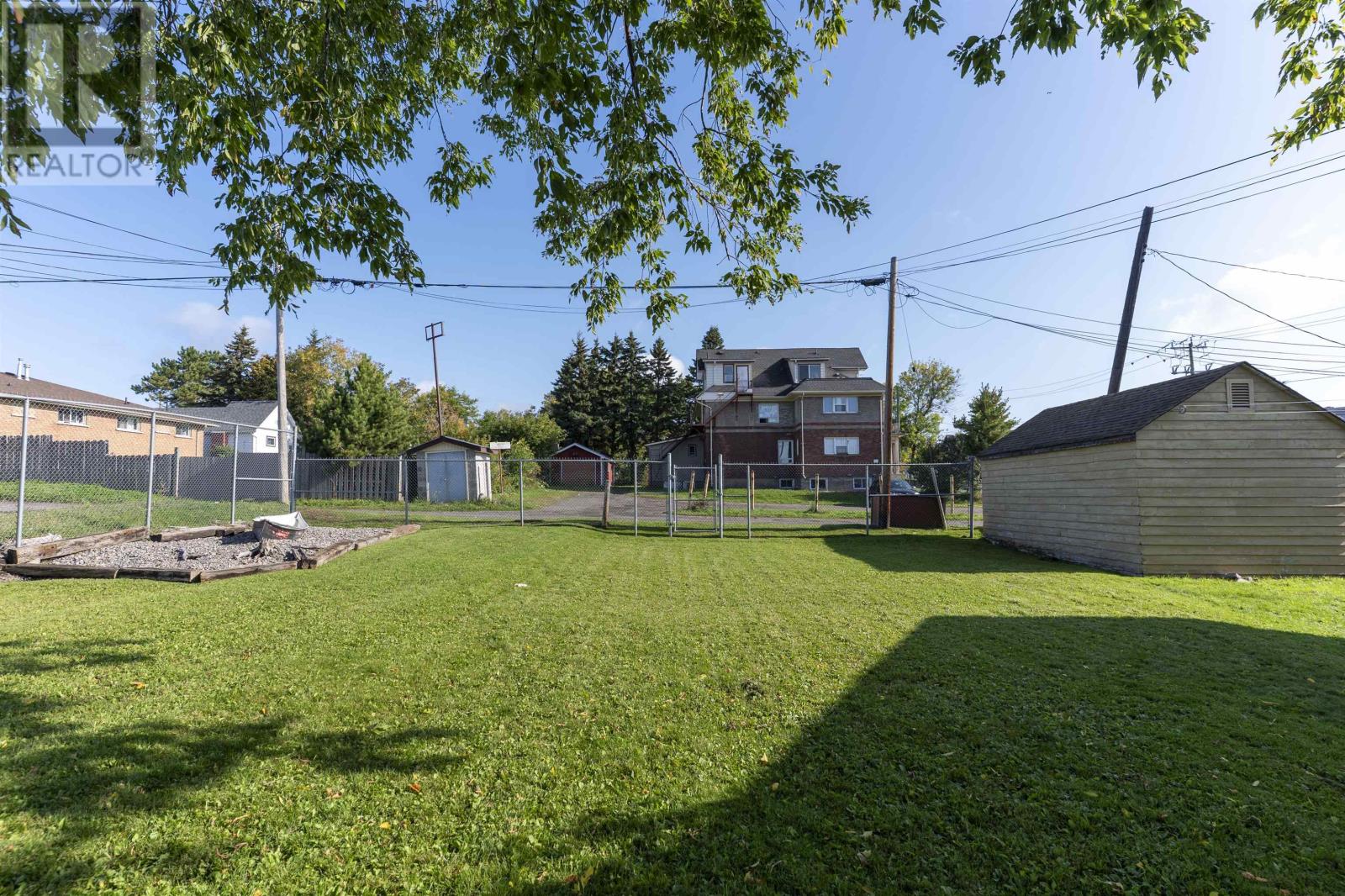 136 Court ST S, Thunder Bay, Ontario, P7B2X4 — Photo 33