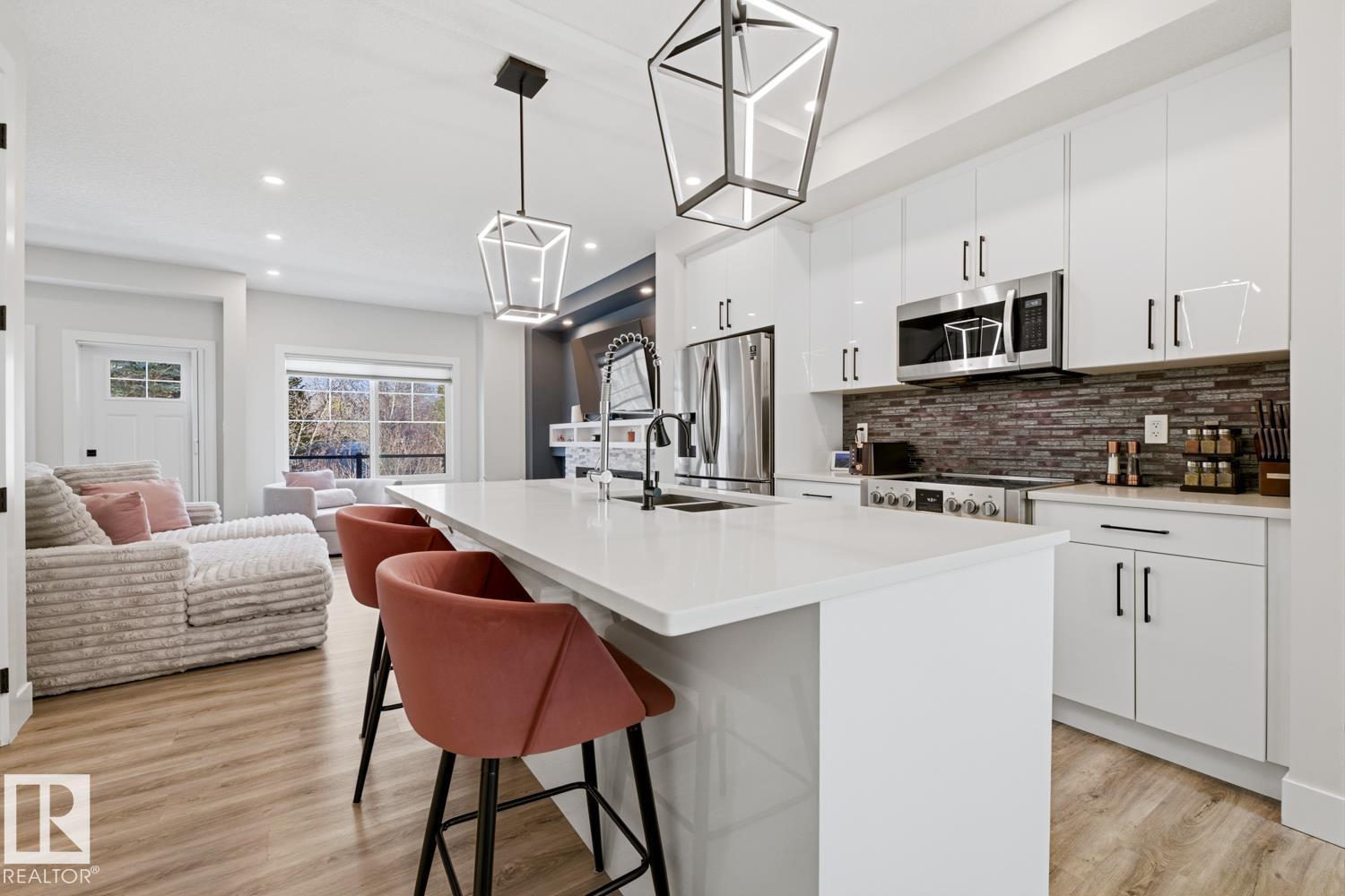 #61 230 EDGEMONT RD NW, Edmonton