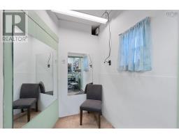 610 Main Street, Yarmouth, NS B5A1J9 Photo 9