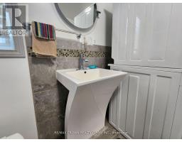 151 Earls Lake Road, Papineau Cameron, ON P0H1V0 Photo 12