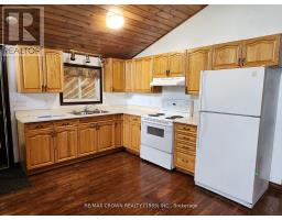 151 Earls Lake Road, Papineau Cameron, ON P0H1V0 Photo 8