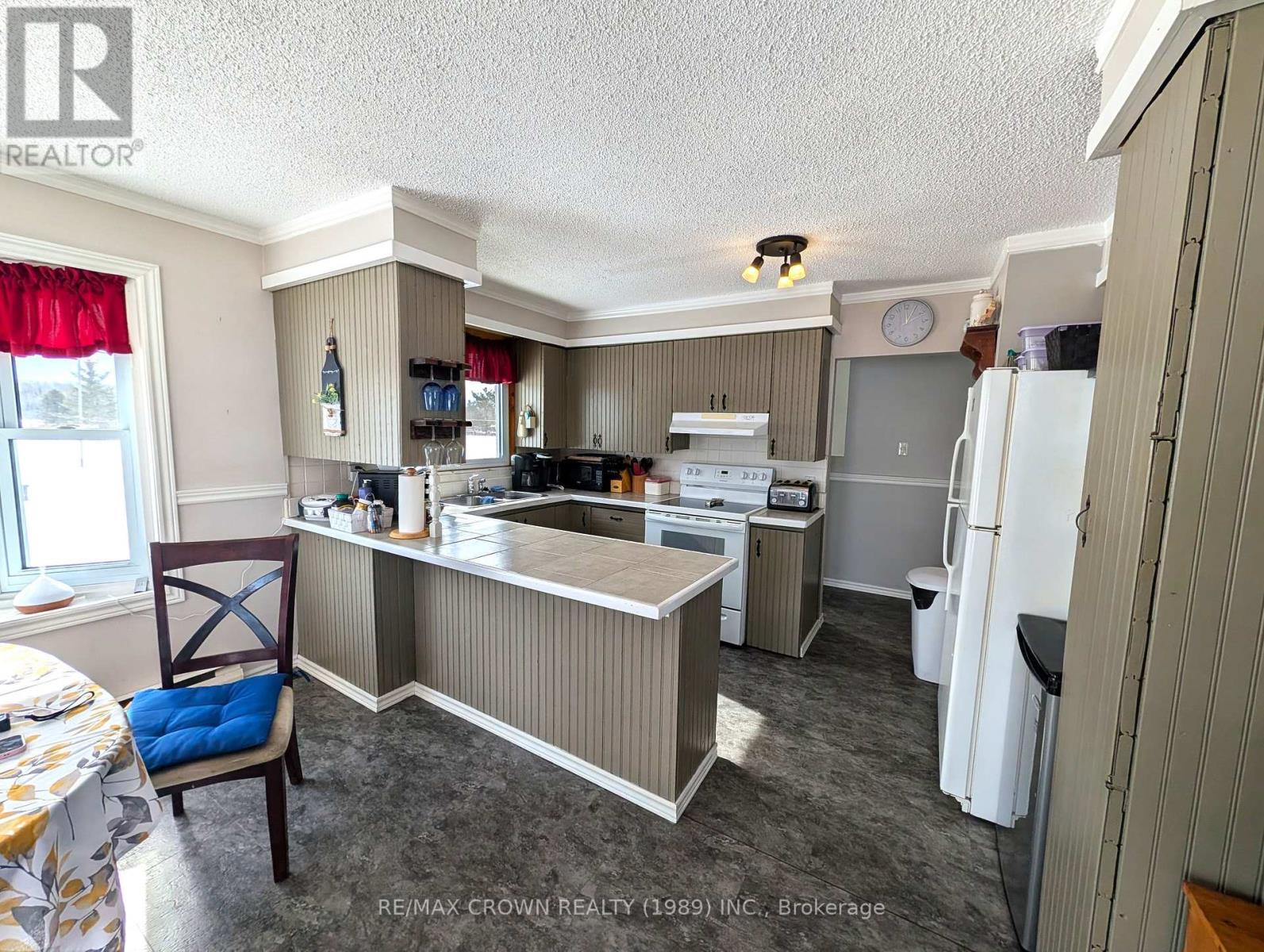129 BERTHA ROAD - 3