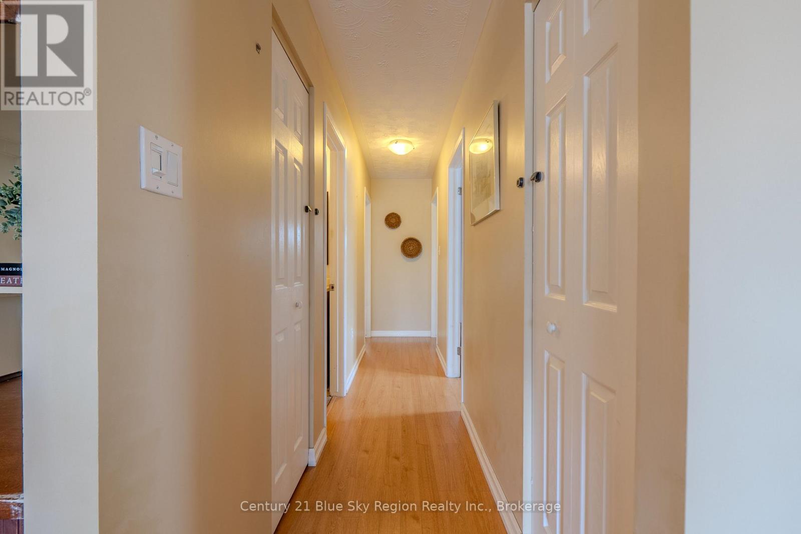 30 HARRIS DRIVE - 16