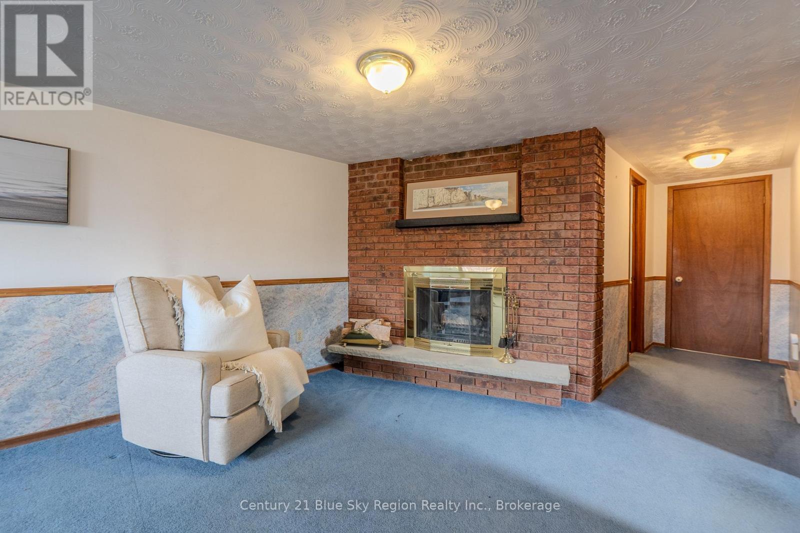 30 HARRIS DRIVE - 30