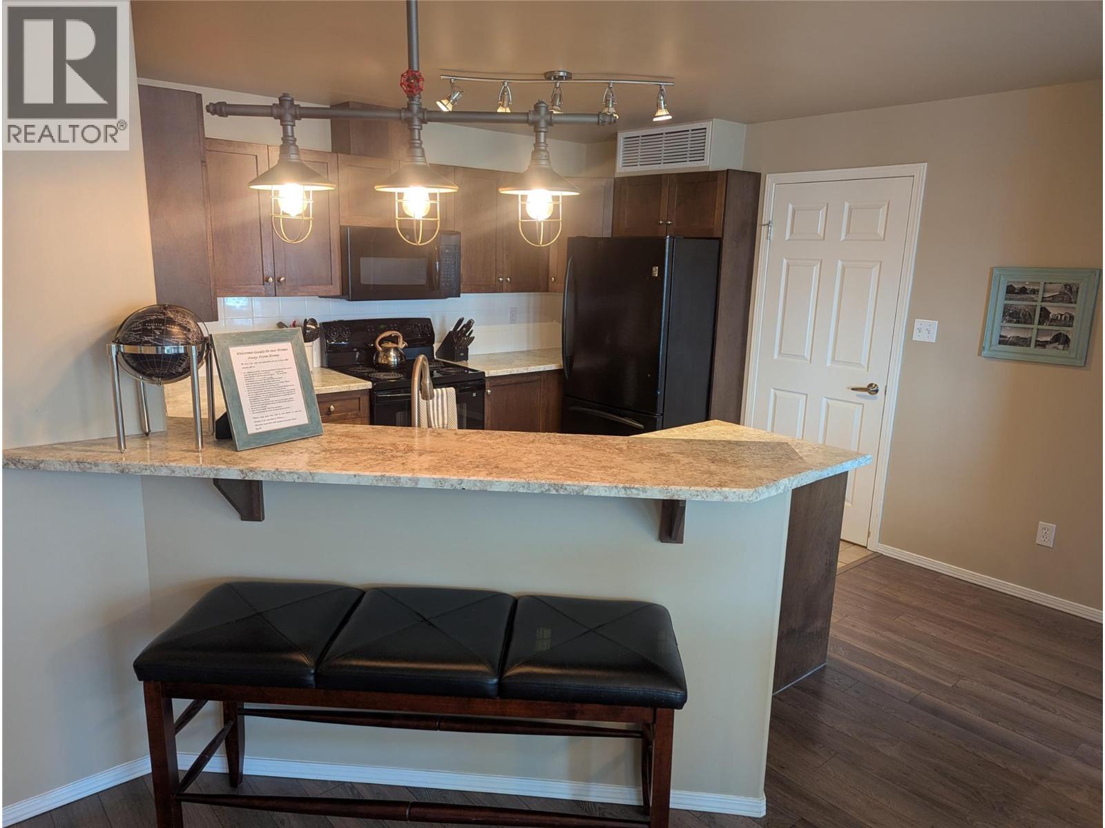 1502 1128 Sunset Drive, Kelowna