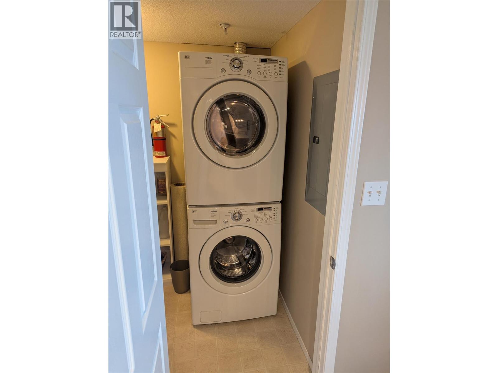 1502 1128 Sunset Drive, Kelowna