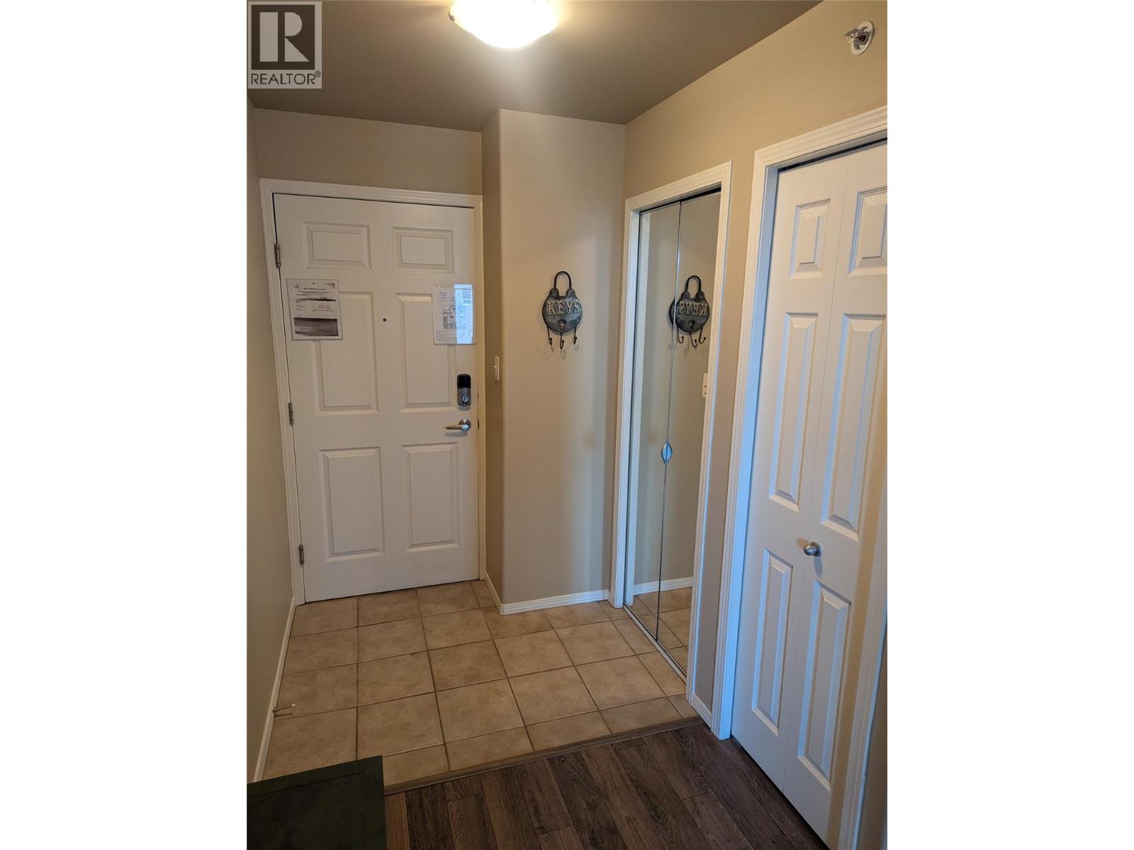 1502 1128 Sunset Drive, Kelowna