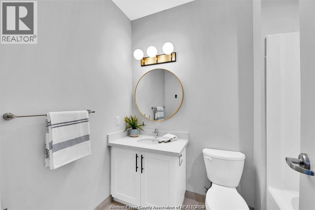 11941 TECUMSEH ROAD East Unit# 405, Tecumseh, Ontario, N8N3J3 — Photo 5
