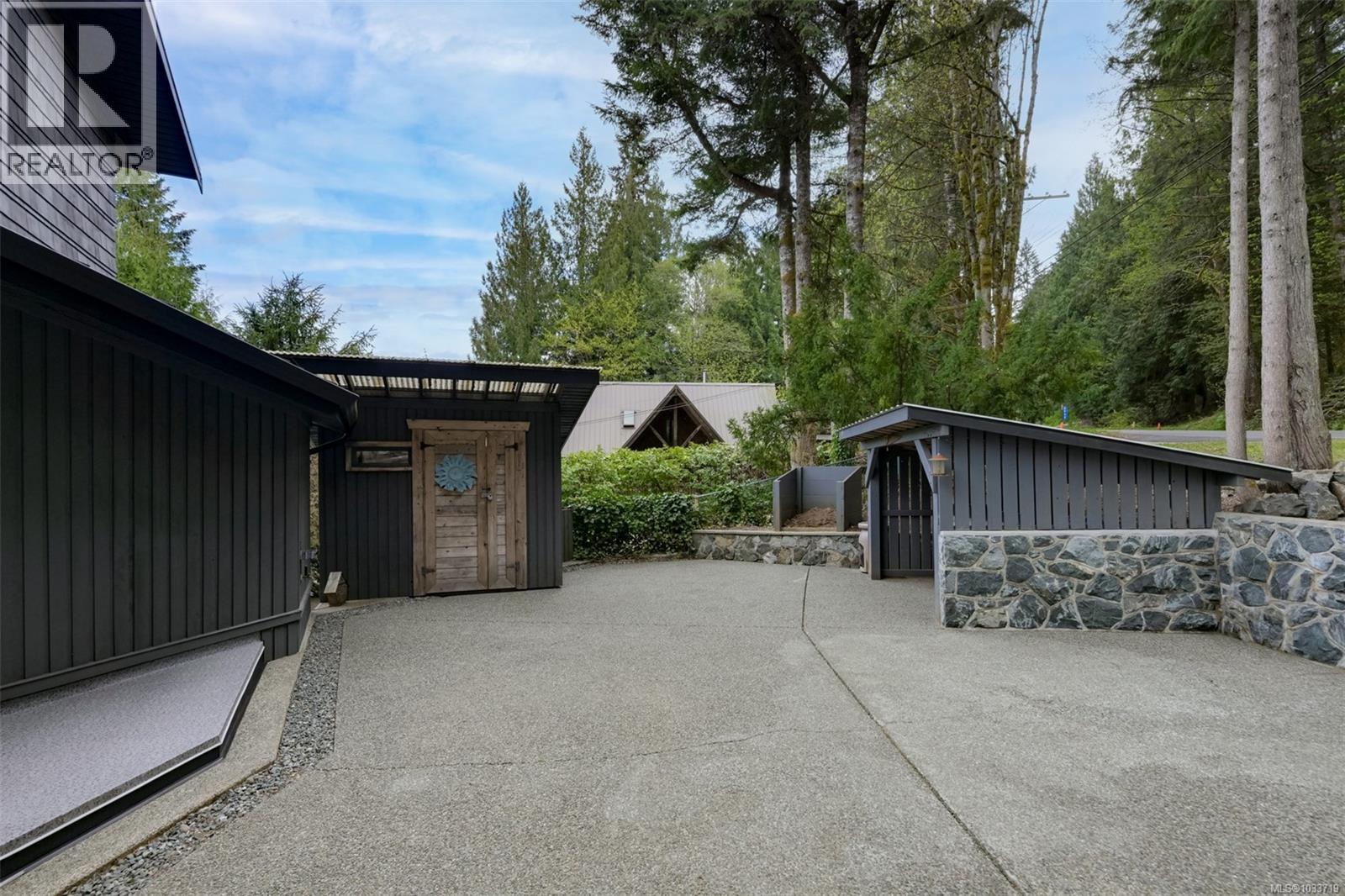 2719 West Shawnigan Lake Rd - 83