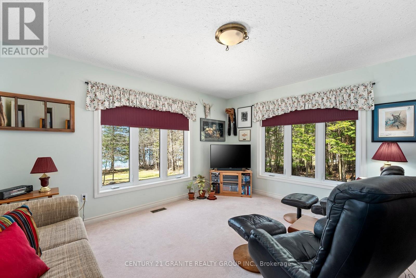 54 CEDAR DRIVE - 11