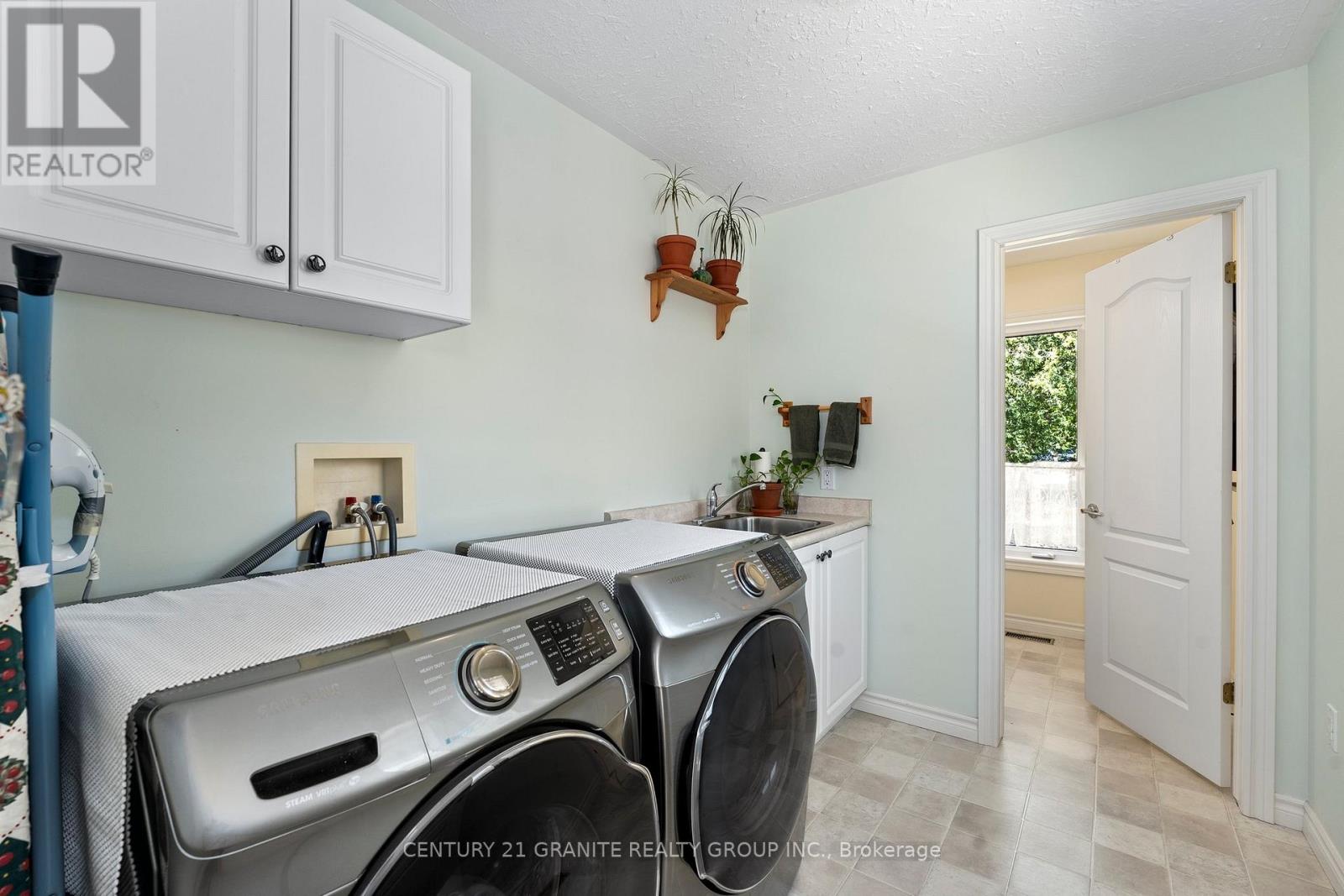 54 CEDAR DRIVE - 15