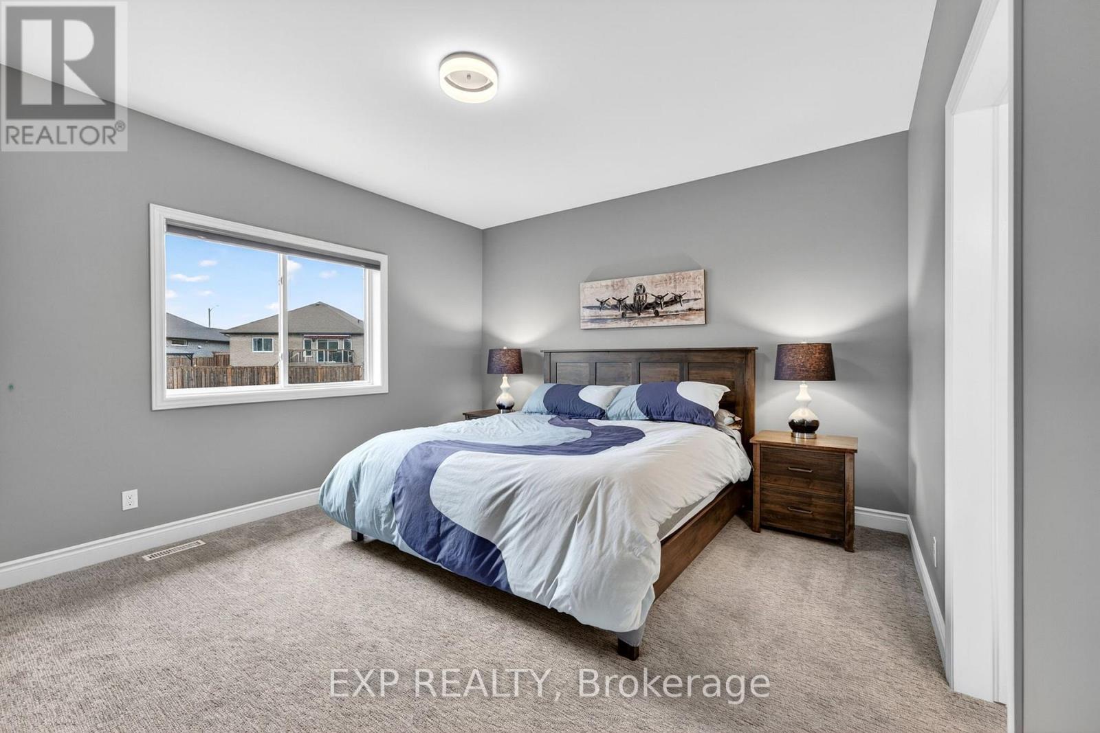 10 COVINGTON CRESCENT - 22