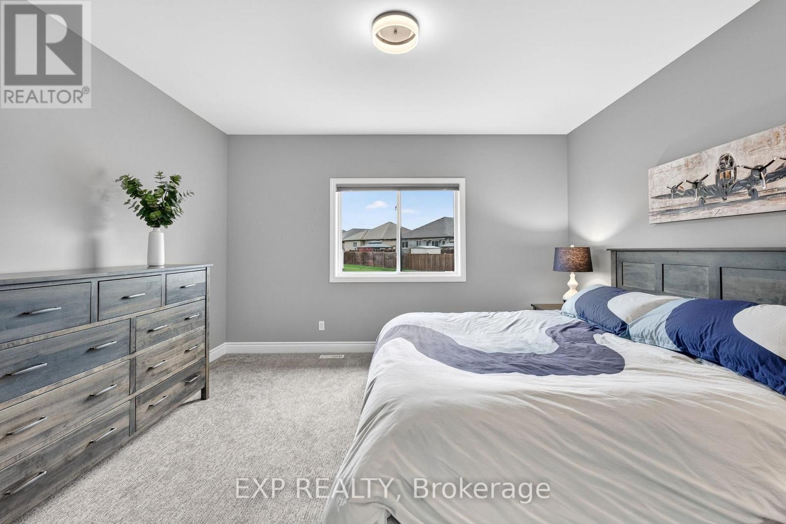 10 COVINGTON CRESCENT - 23