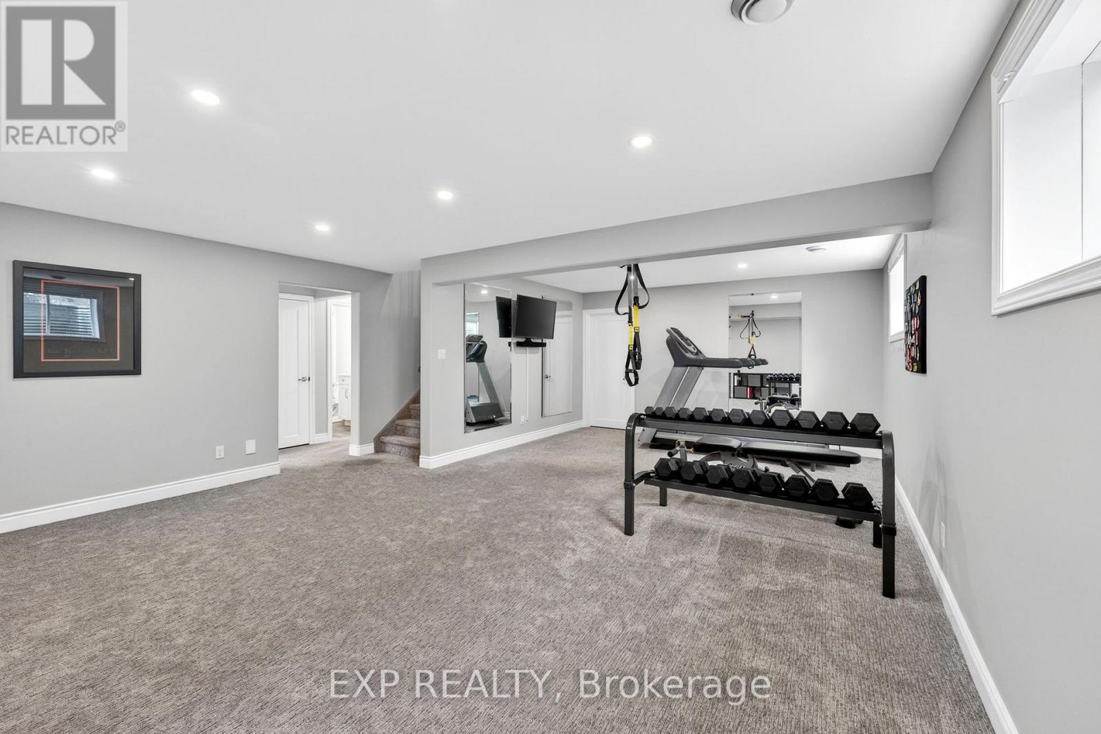 10 COVINGTON CRESCENT - 29
