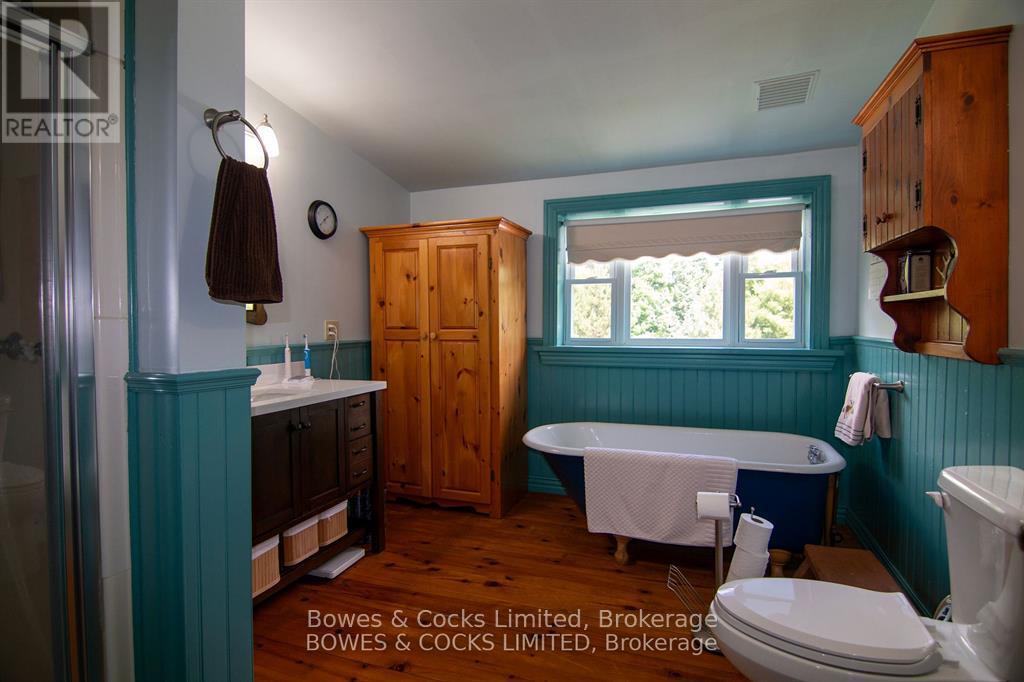 72 JONES ROAD - 21