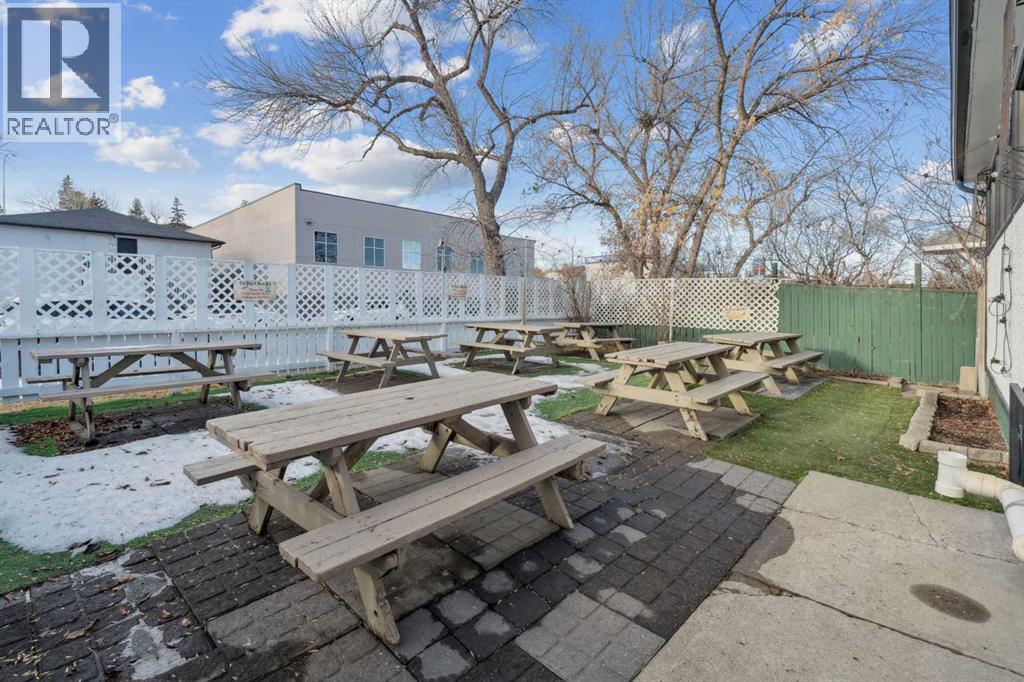5340 2 Street SW — photo 30