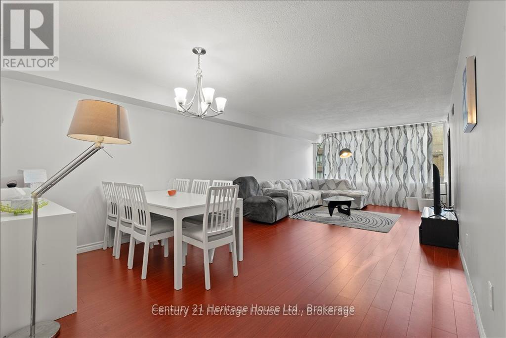 609 - 45 CARLTON STREET - photo 2