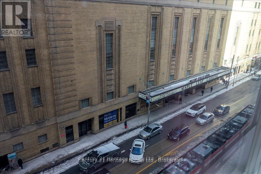 609 - 45 CARLTON STREET — photo 23