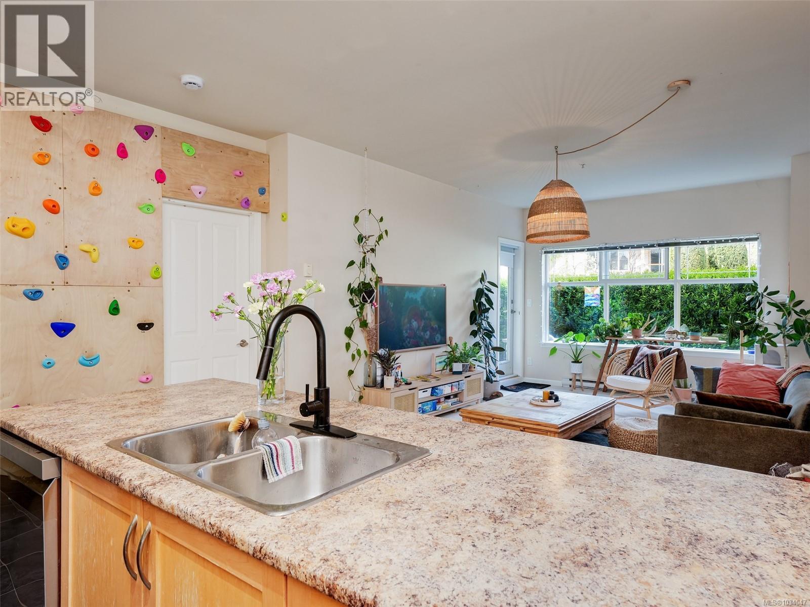 #101 1959 Polo Park Cres - 10