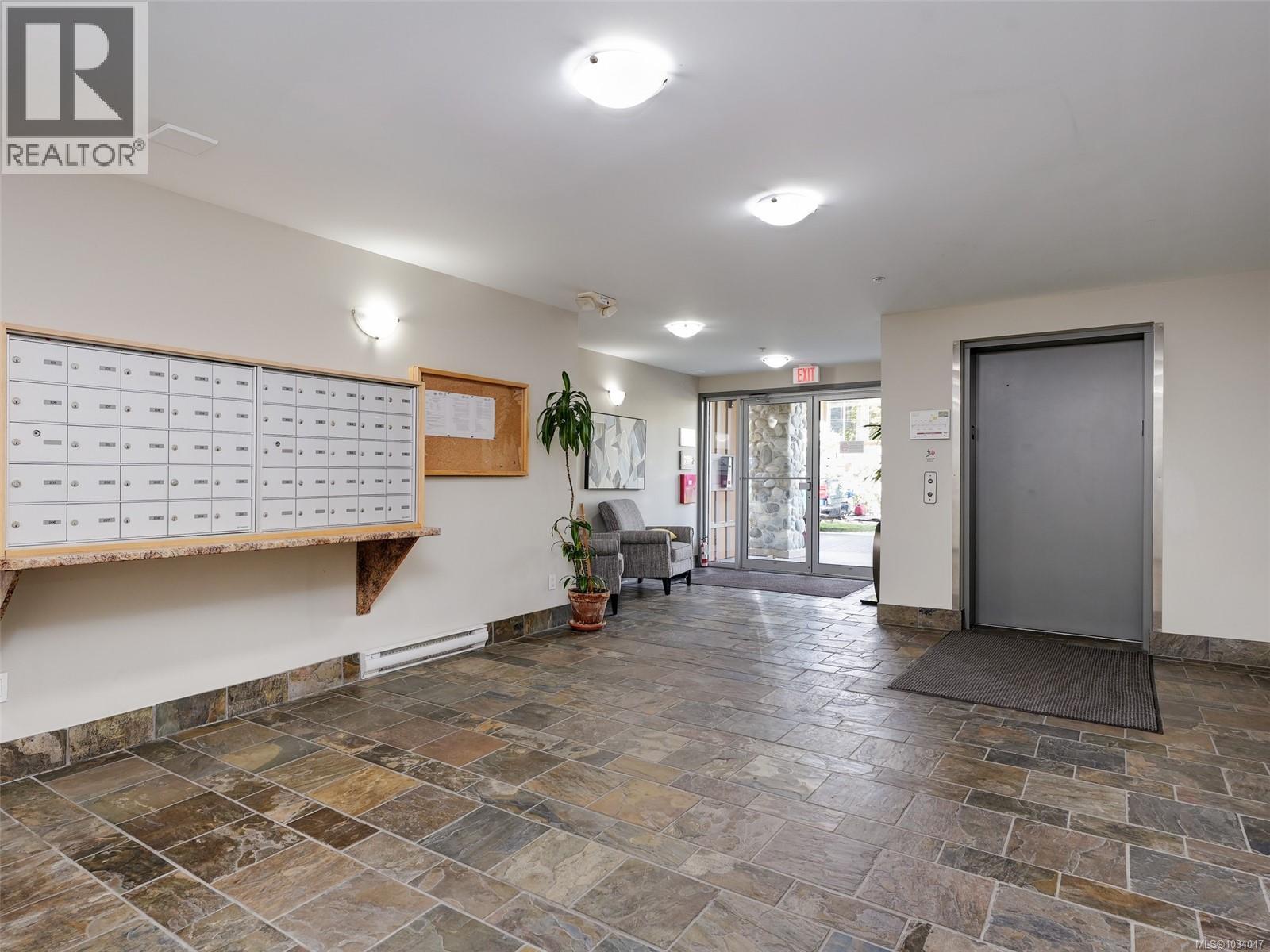#101 1959 Polo Park Cres - 21