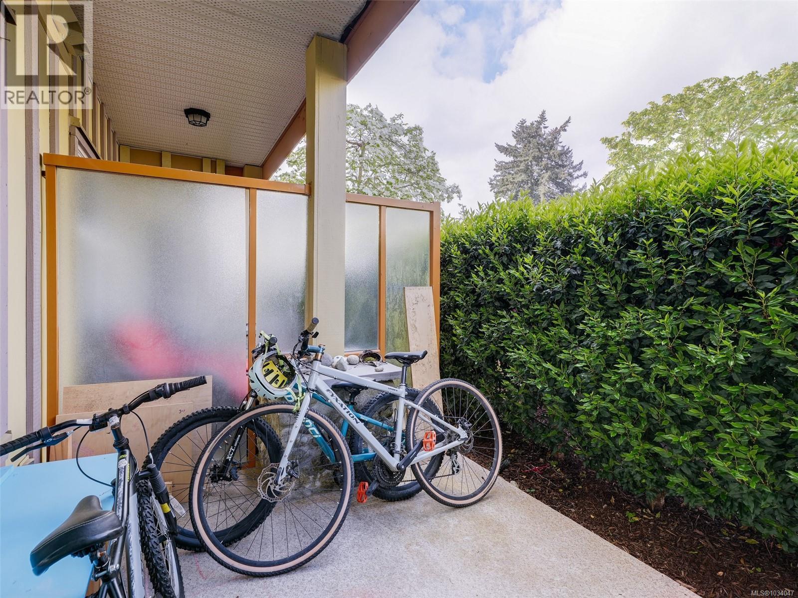 #101 1959 Polo Park Cres - 20