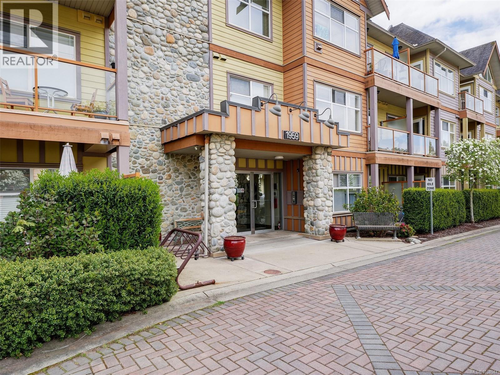 #101 1959 Polo Park Cres - 22