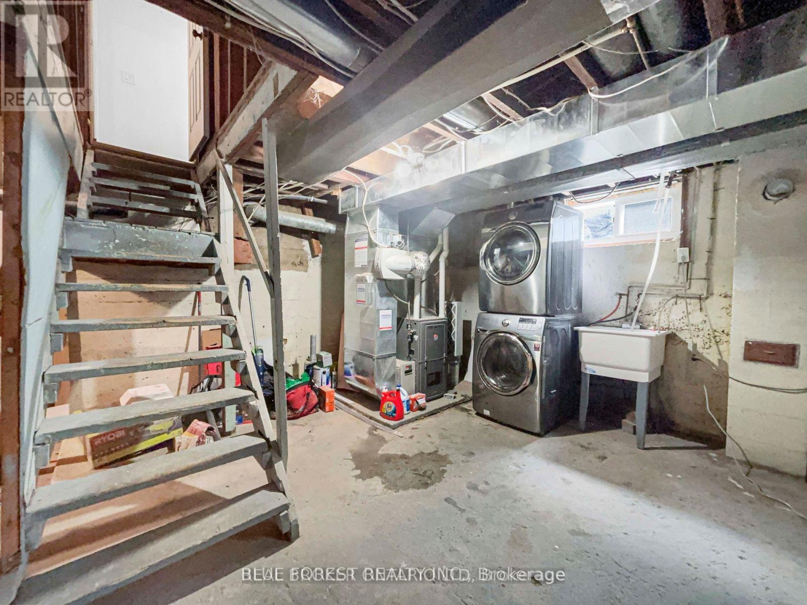 104 DELAWARE STREET - 23
