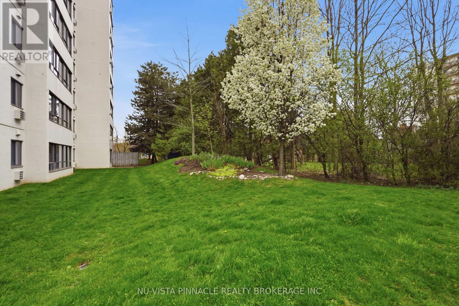 #104 135 BASELINE ROAD W - 30