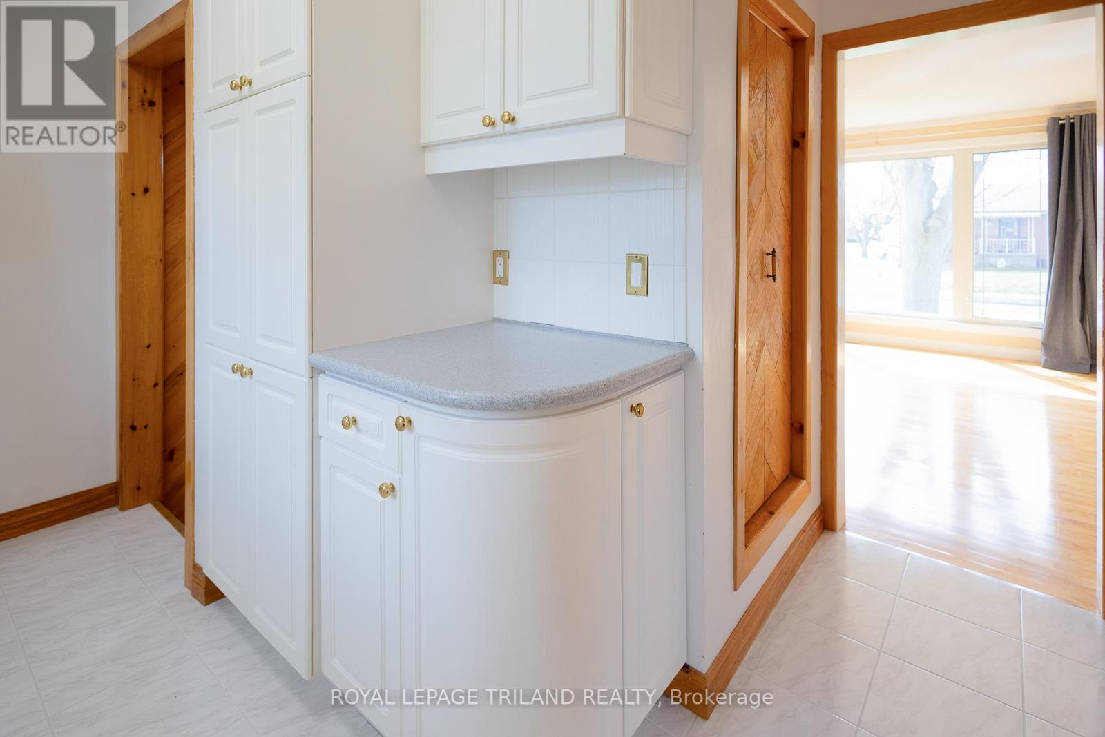 708 NORWOOD AVENUE - 10