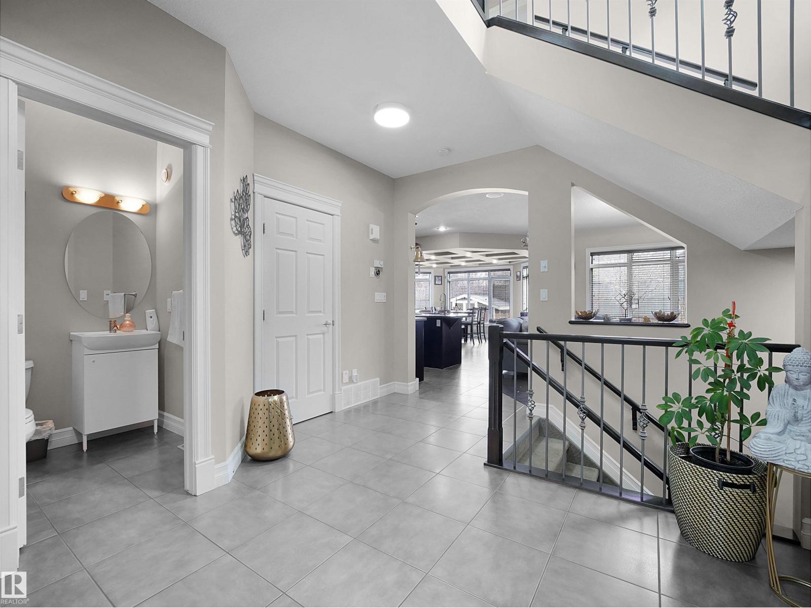 2422 WARRY PL SW, Edmonton