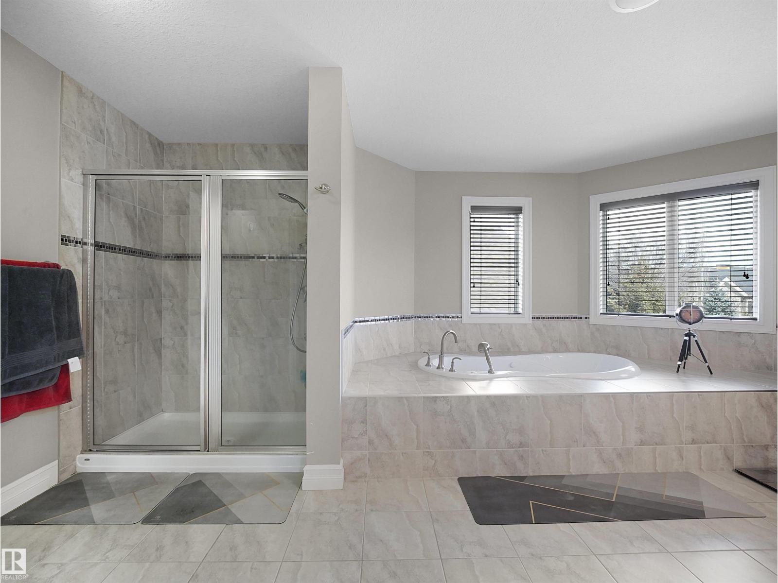 2422 WARRY PL SW, Edmonton