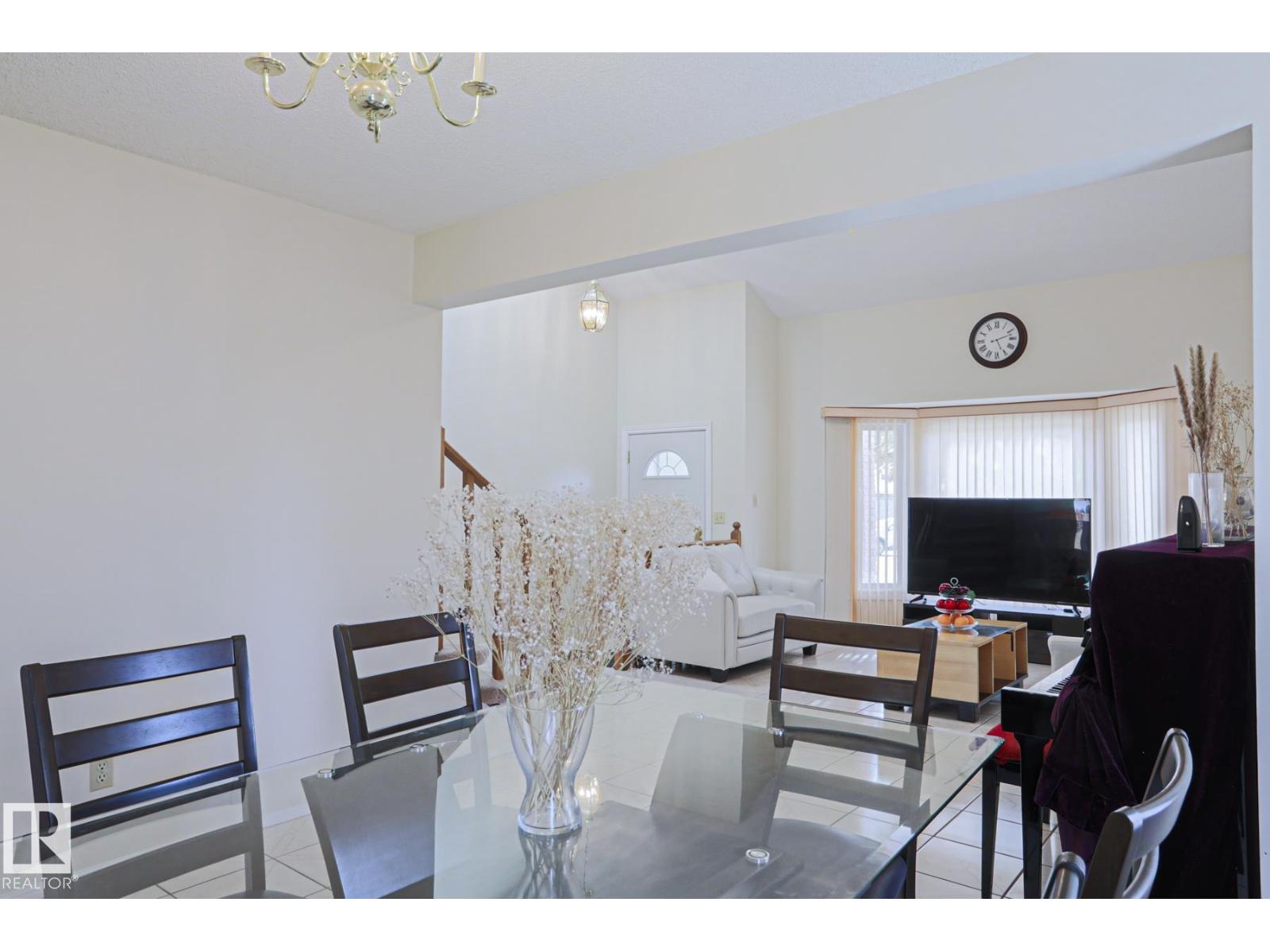 2433 89 ST NW, Edmonton