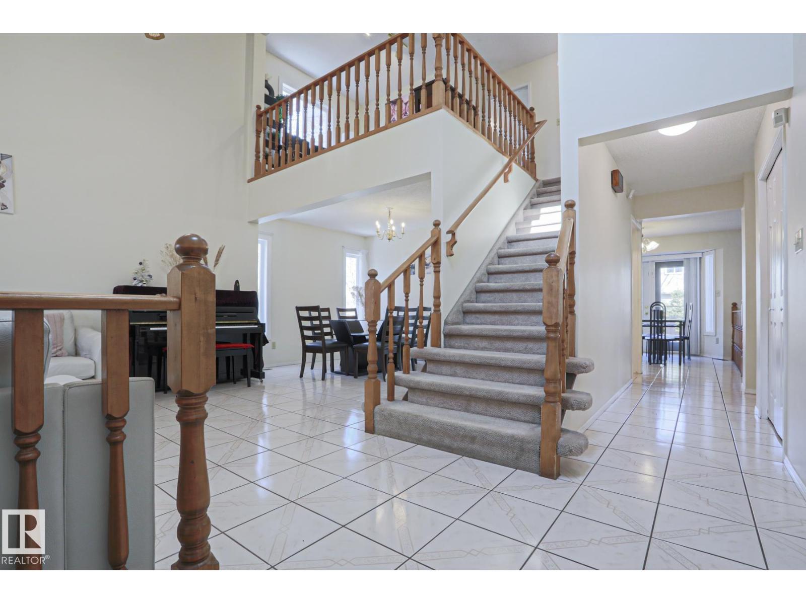 2433 89 ST NW, Edmonton