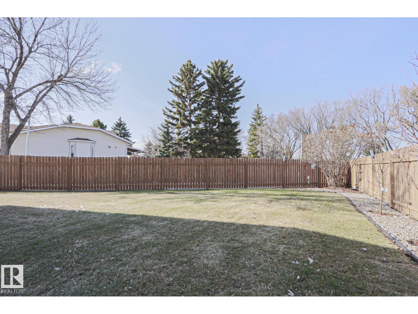 2433 89 ST NW, Edmonton