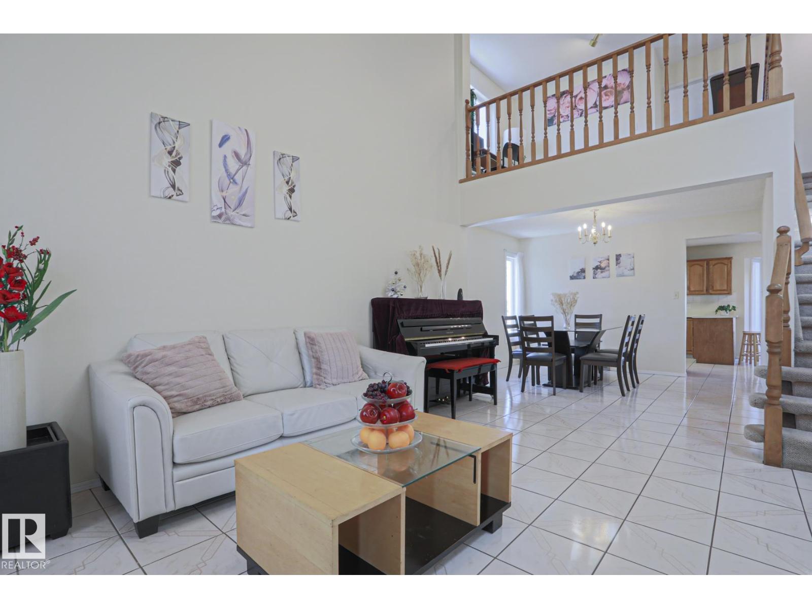 2433 89 ST NW, Edmonton