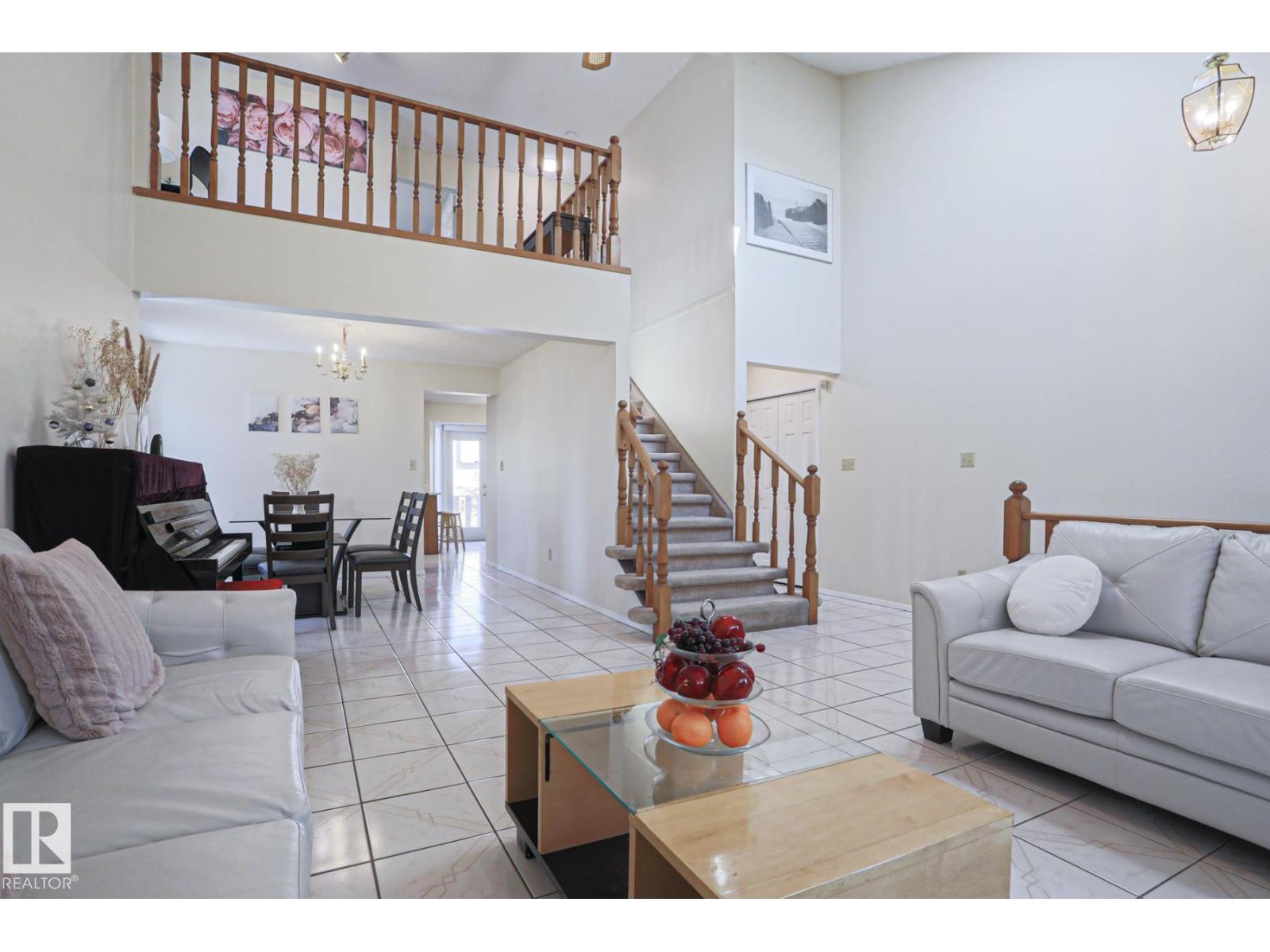 2433 89 ST NW, Edmonton