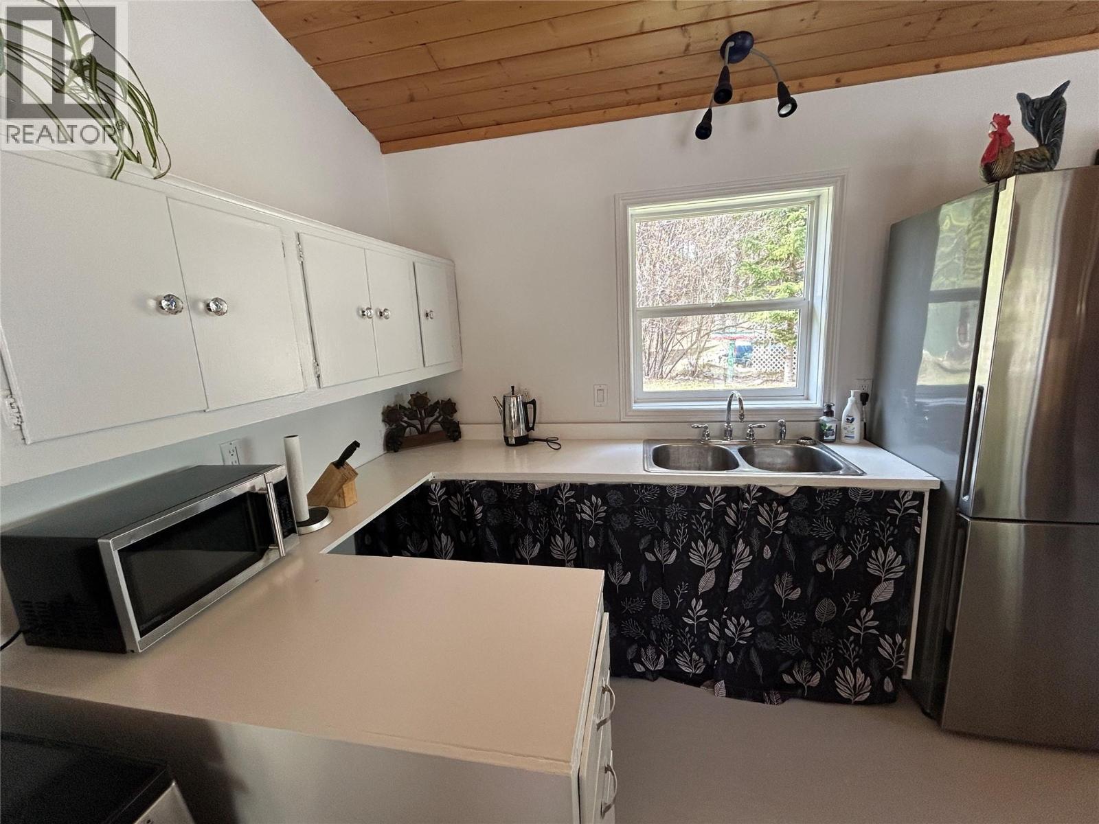 5648 Lazy Lake Road - 24