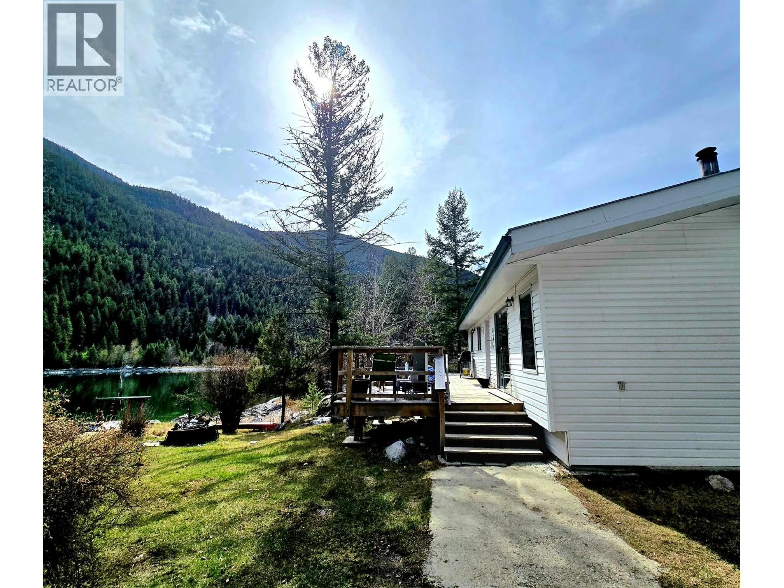 5648 Lazy Lake Road - 8