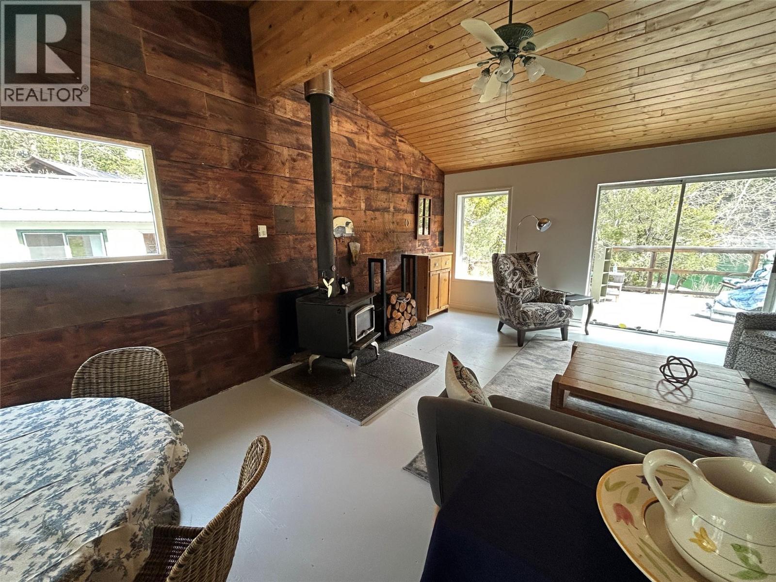 5648 Lazy Lake Road - 18