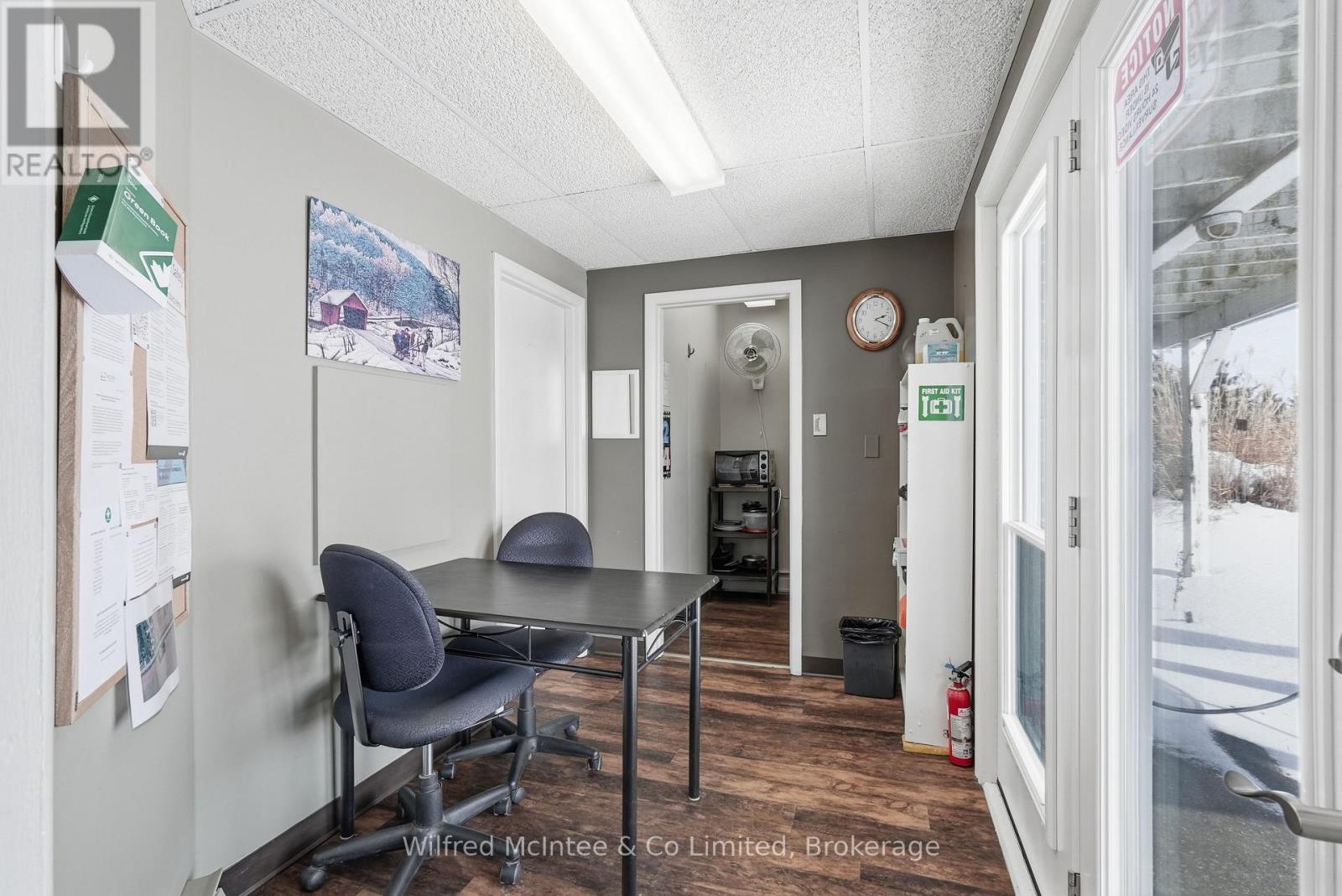 1773 BRUCE ROAD 10 - 25