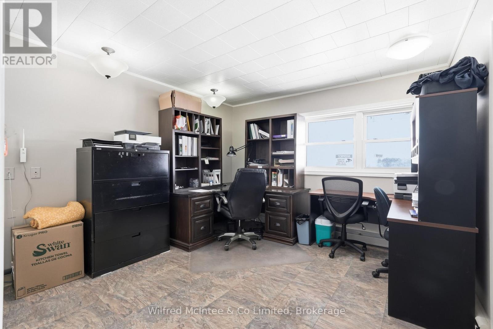 1773 BRUCE ROAD 10 - 28