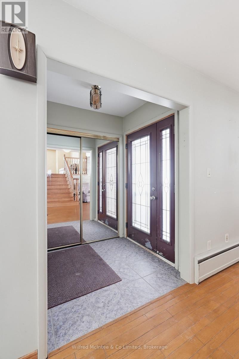 1773 BRUCE ROAD 10 - 6
