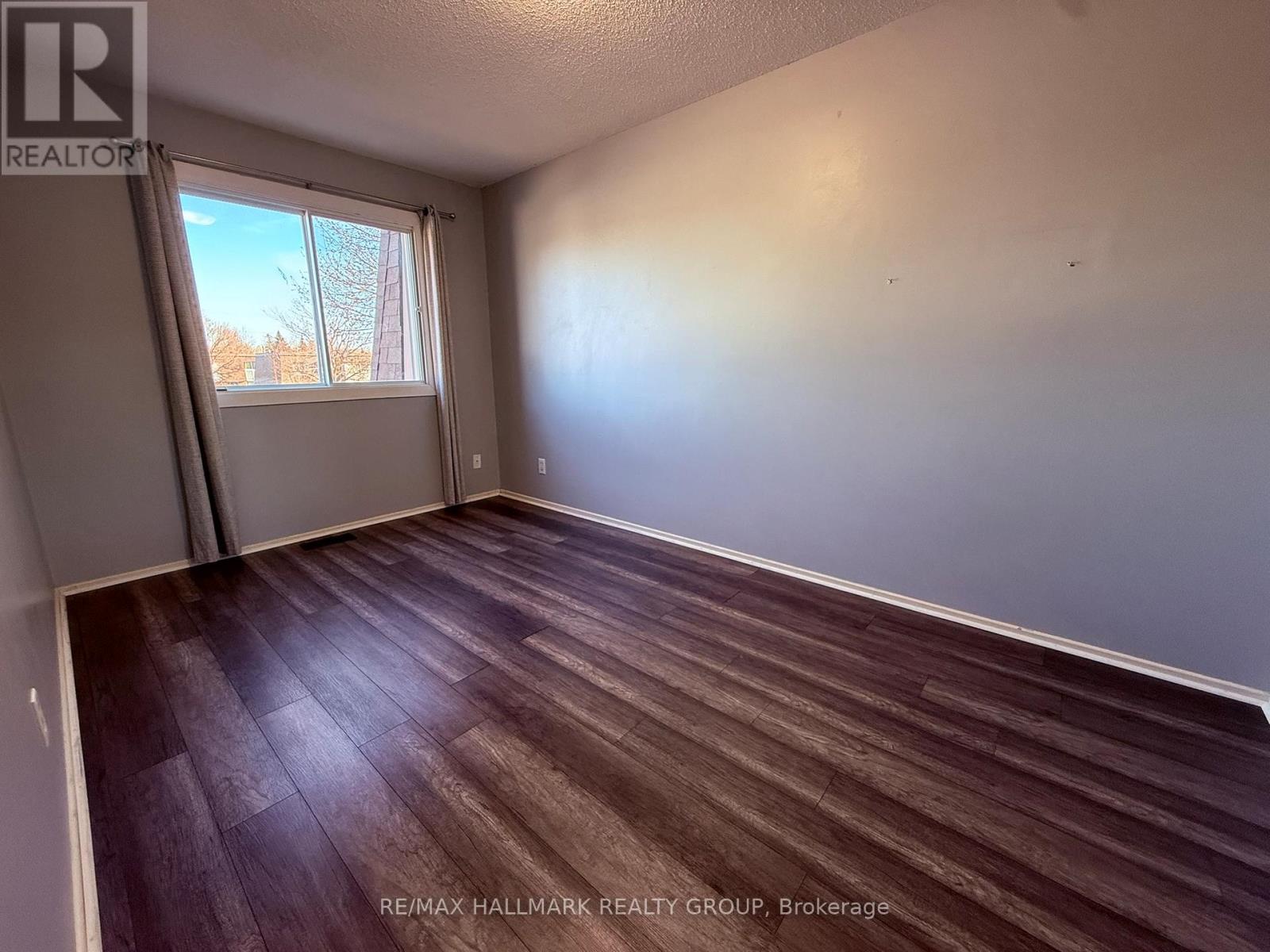 2912 FAIRLEA CRESCENT - 11
