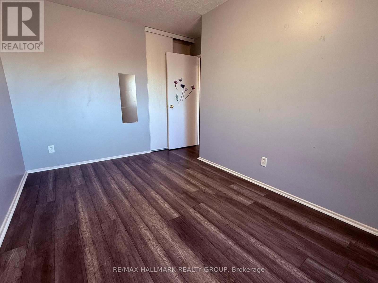 2912 FAIRLEA CRESCENT - 12