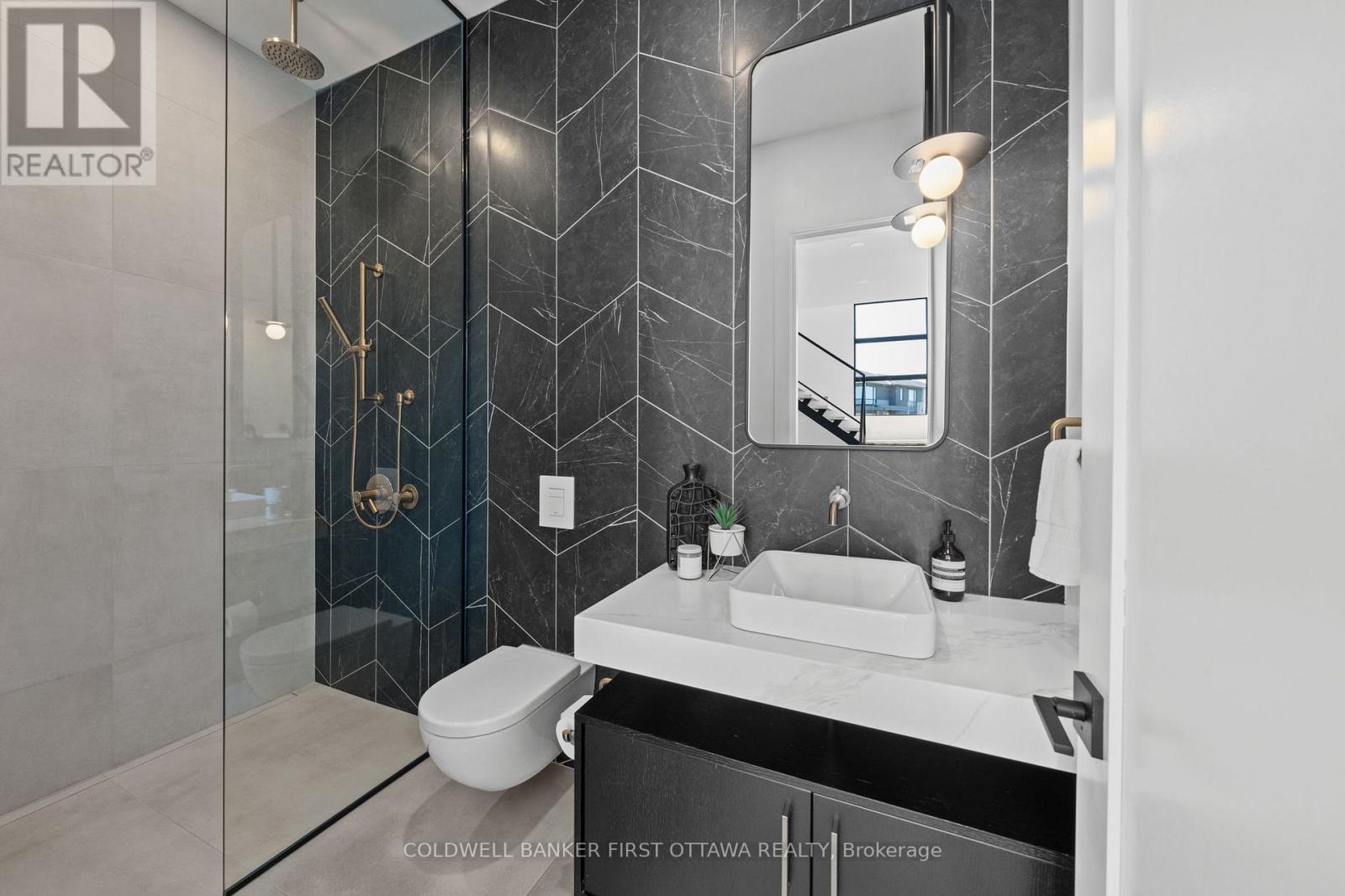 781 MCMANUS AVENUE - 10