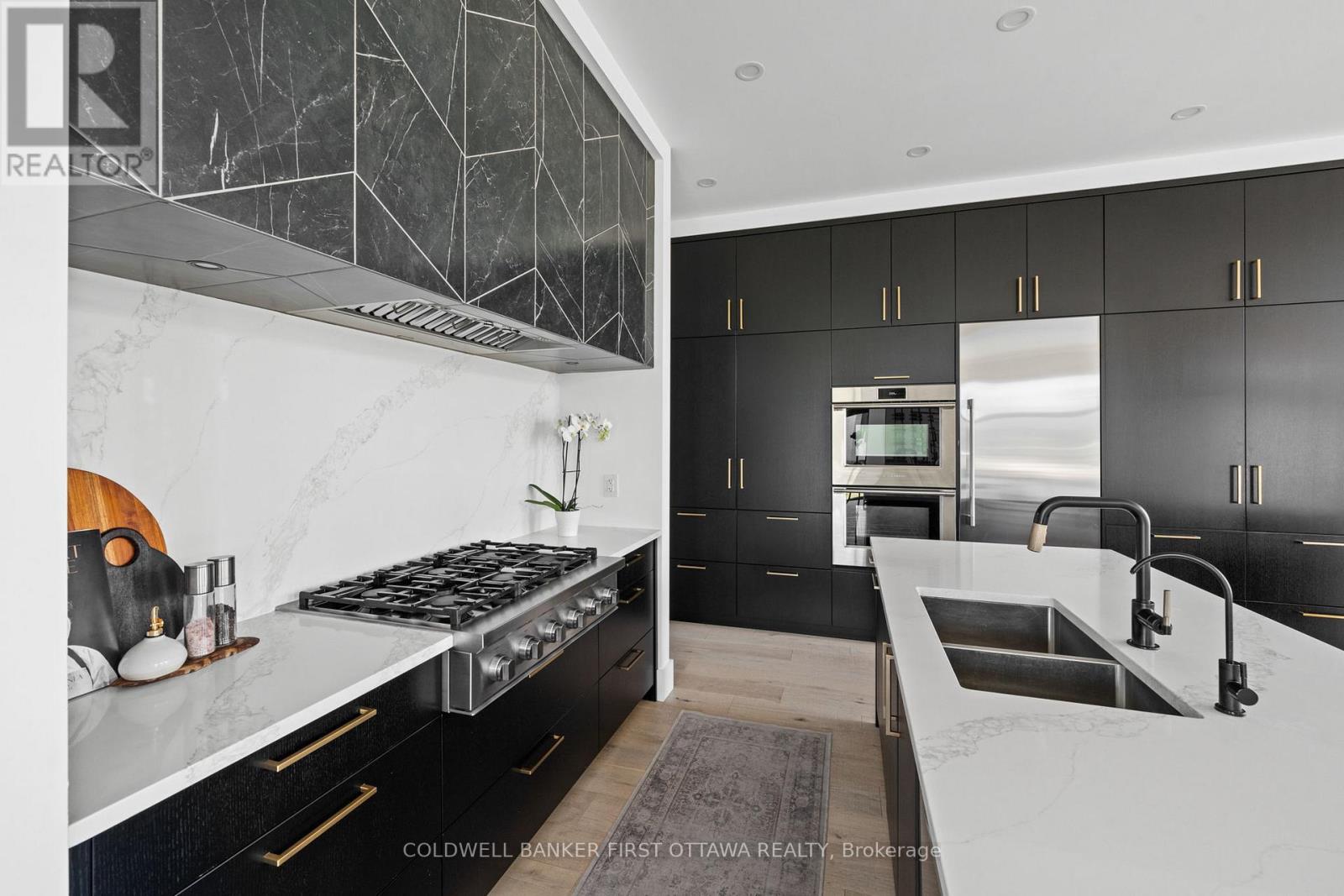 781 MCMANUS AVENUE - 21