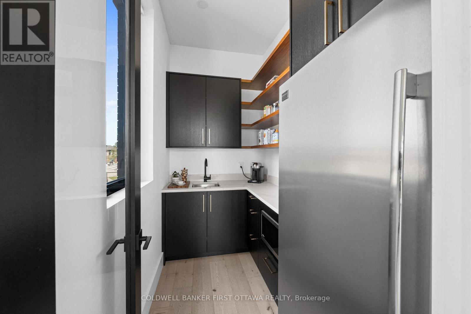 781 MCMANUS AVENUE - 23