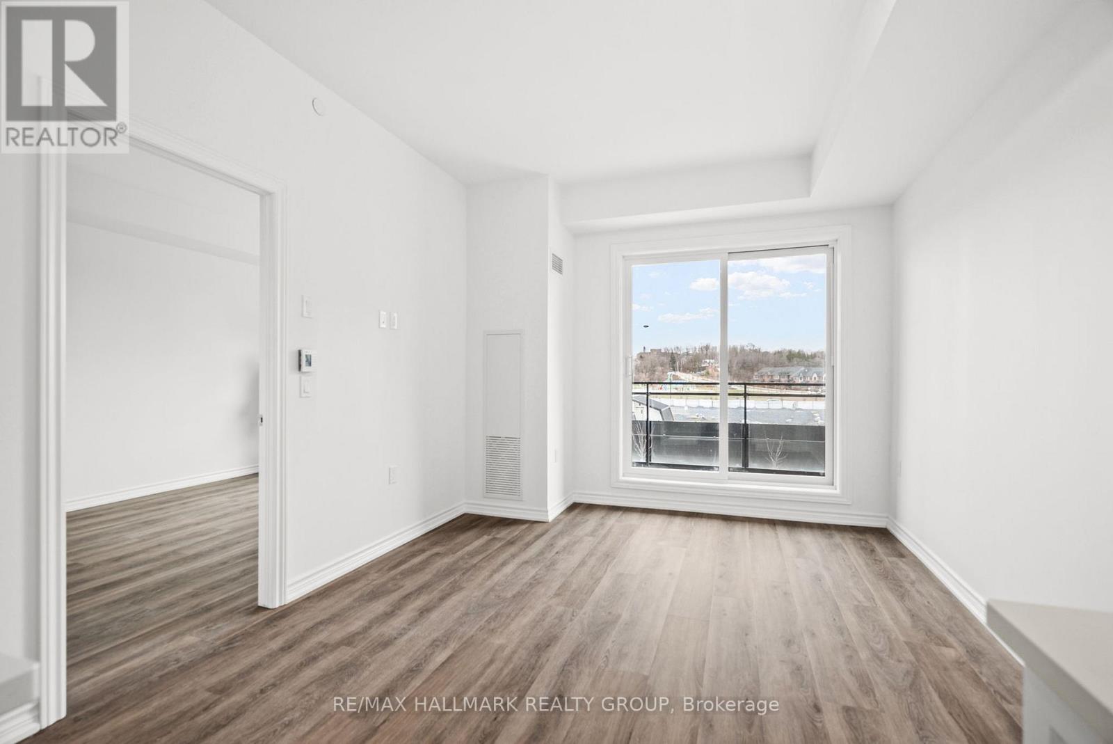#218 1350 HEMLOCK ROAD - 20