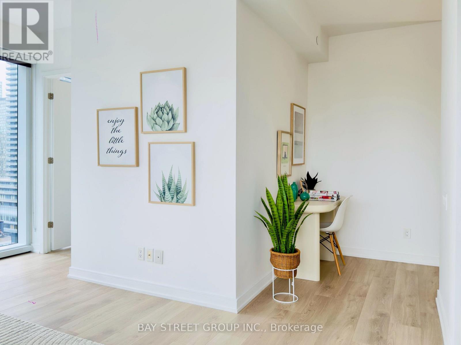 #1507 3 GLOUCESTER STREET - 8